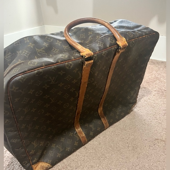 Louis Vuitton Vintage Monogram Zip Around Travel Bag - Authentic - Picture 5 of 10